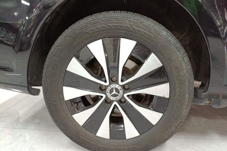 Used Mercedes-Benz Vito 2023 2.0T Elite Version 7 Seats