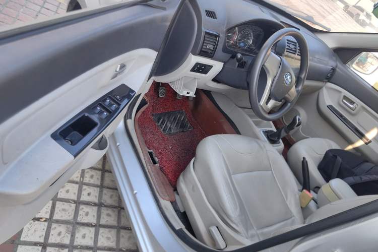 Used  M50S 2015 1.4L Restyled Business Class (Leaf Spring) K14B