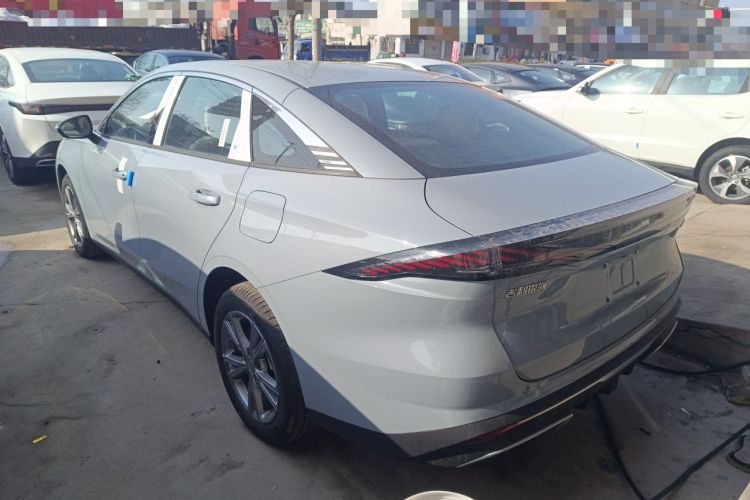 Used  L6 2025 EM-i 140km Long-Range Version
