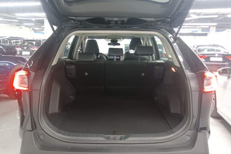 Used Toyota Wildlander 2020 2.0L CVT Two-Wheel Drive Luxury Edition