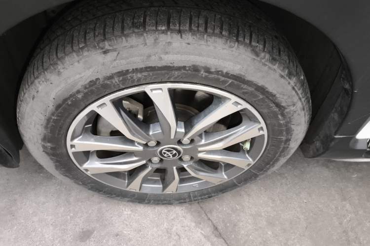 Used Toyota YARiS L 2021 X-Trail 1.5L CVT Leading Edition
