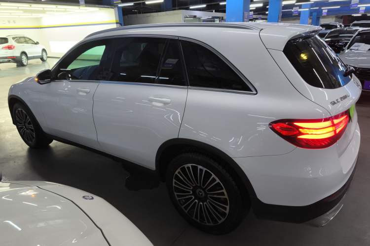 Used Mercedes-Benz GLC 2019 GLC 200 L 4MATIC
