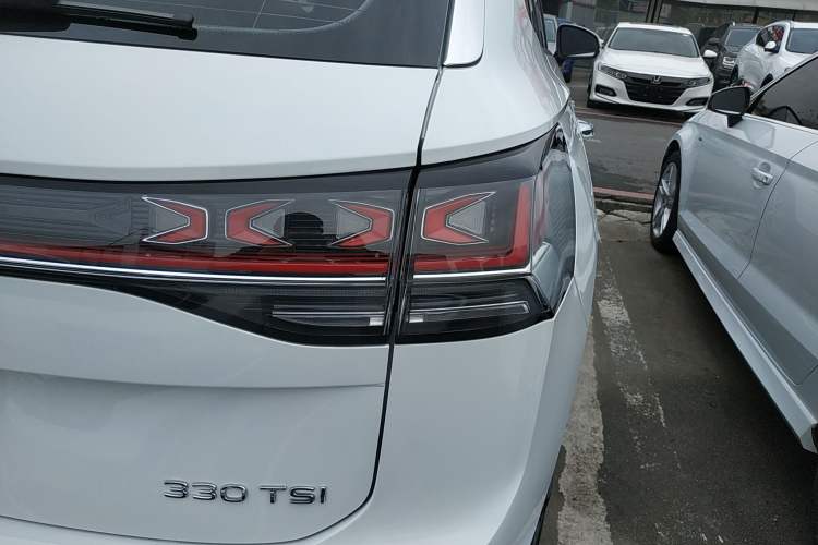 Used Volkswagen Tayron 2023 330TSI Two-Wheel-Drive Luxury Plus Advanced Version
