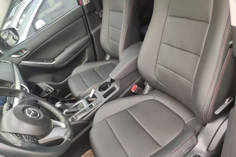 Used Mazda CX-5 2015 2.0L Automatic Two-Wheel Drive Urban Version
