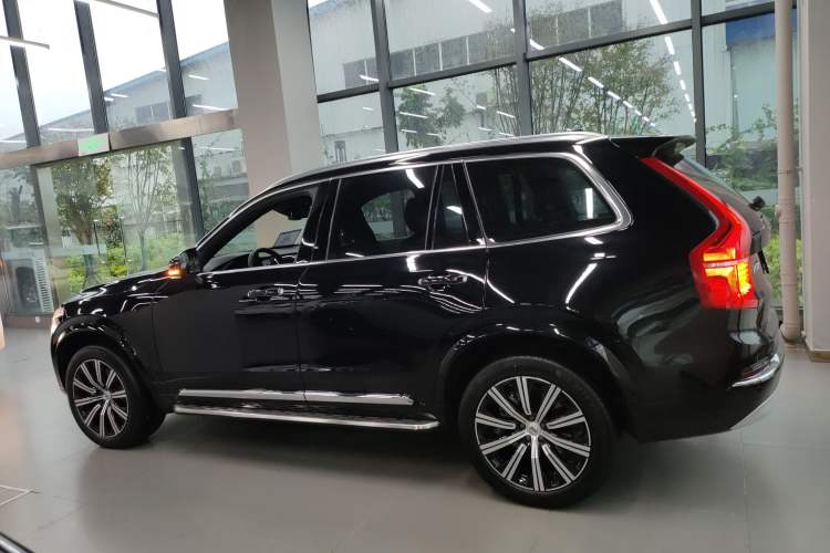 Used Volvo XC90 2022 B5 SmartDrive Luxury Edition 7 Seats
