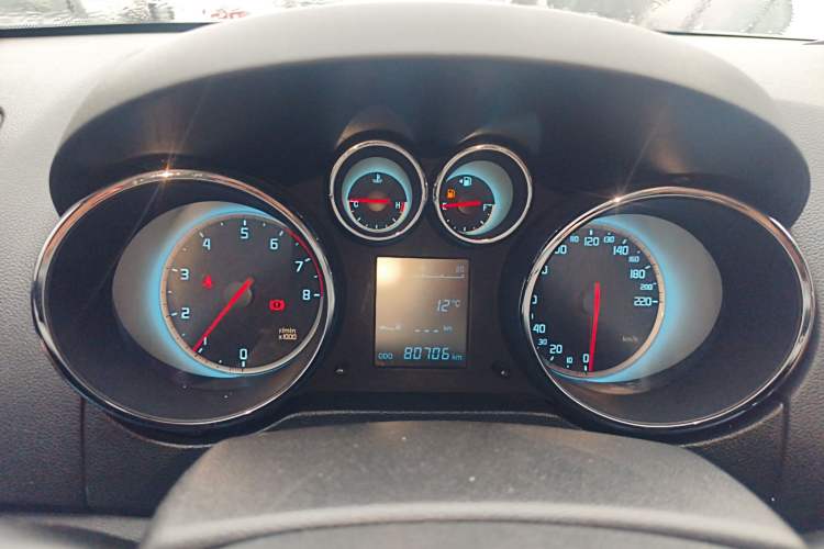 Used Changan CS35 2014 1.6L Manual Luxury Model China IV Standard