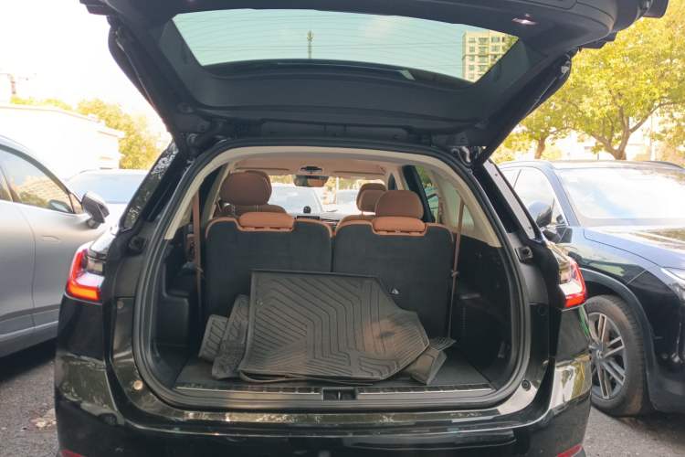 Used Nio ES8 2018 355 km Base Version 6-Seater Edition
