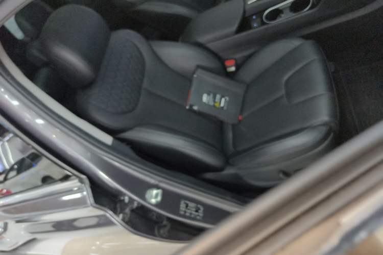 Used Hyundai Santa Fe 2019 380 TGDi DLX Automatic Two-Wheel Drive Prestige Plus Version China VI Standard
