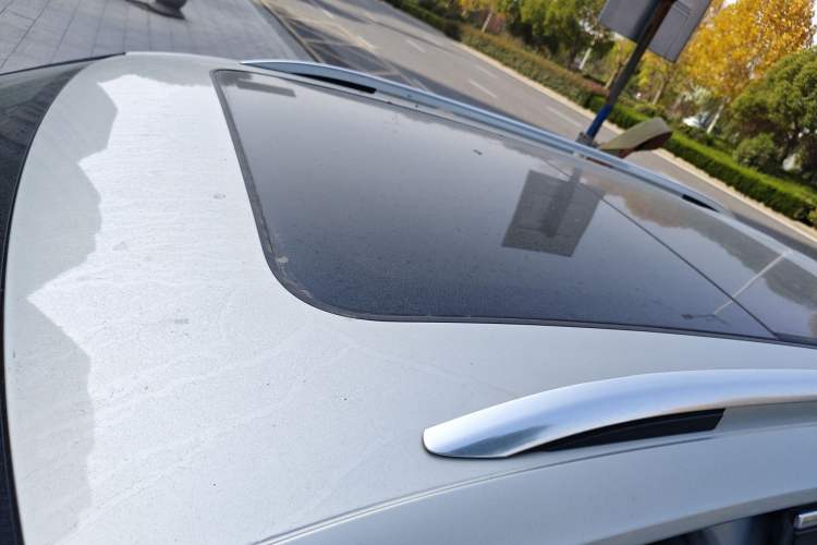 Used Volkswagen Tiguan L 2018 330TSI Automatic Two-Wheel Drive Luxury Edition
