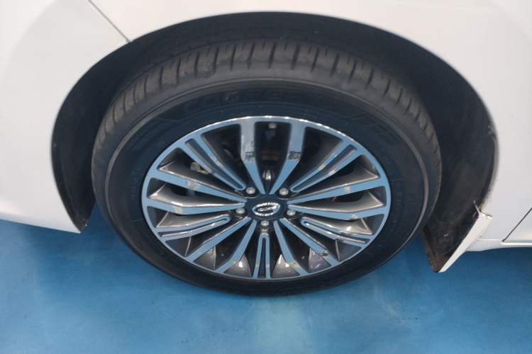 Used GAC Trumpchi M6 2019 270T DCT Luxury Edition (7-seater) China VI
