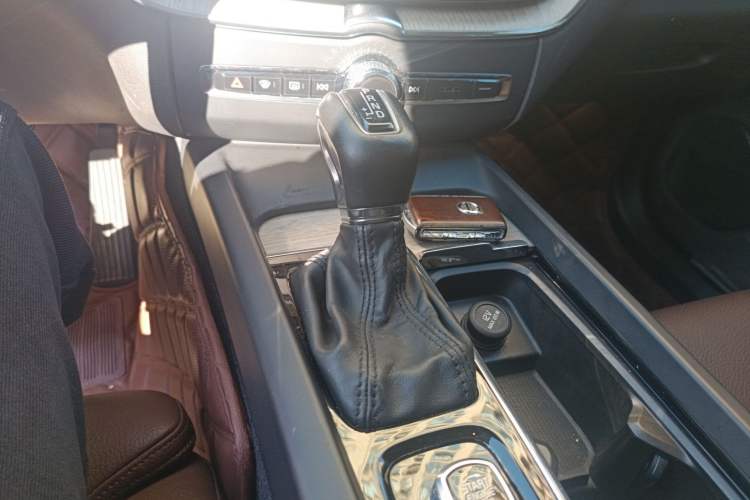 Used Volvo XC60 2020 T5 4x4 Smart Luxury Edition
