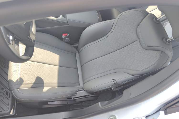 Used BYD Qin PLUS 2025 DM-i Smart Drive 55KM Leading Model
