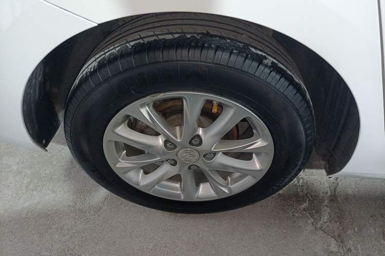 Used Buick GL6 2018 18T 5-Seater Elite Version
