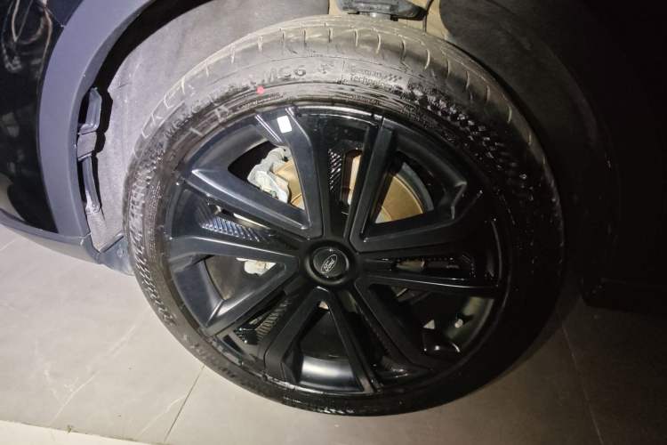 Used Ford Equator 2023 EcoBoost 225 Obsidian Orange Edition Prestige 7-Seater (2/2/3)
