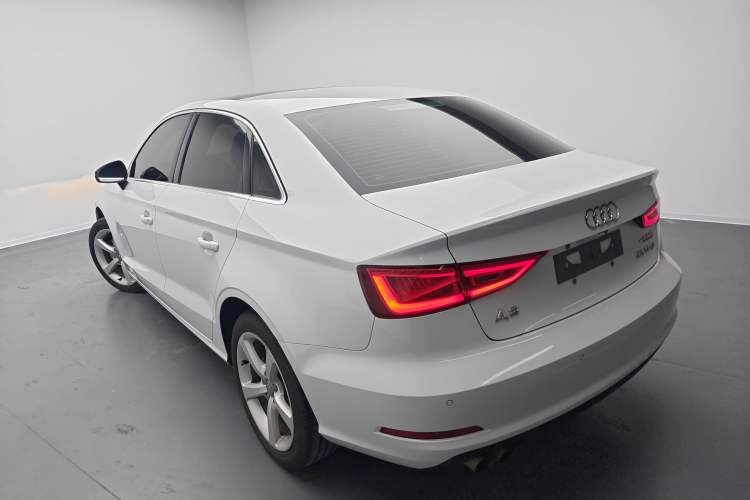 Used Audi A3 2014 Limousine 35 TFSI Automatic Comfort Model