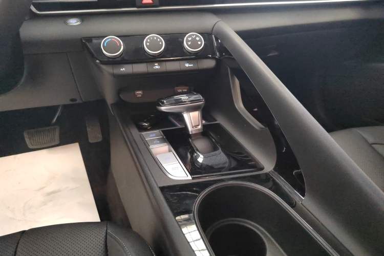 Used Hyundai Elantra 2023 1.5L CVT GLX Elite Edition