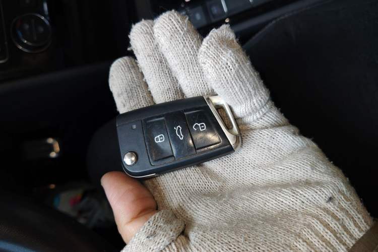 Used Volkswagen Tiguan L 2021 330TSI Automatic Two-Wheel Drive R-Line Enhanced Edition
