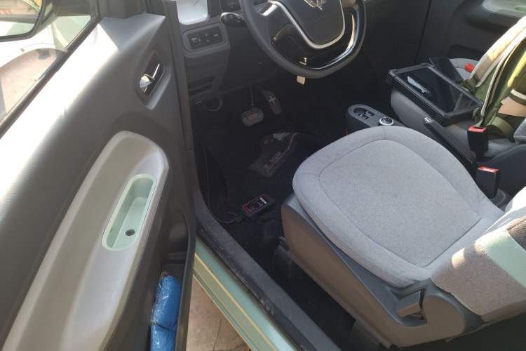 Used Wuling Hongguang MINIEV 2021 Macaron Fashion Model Lithium Iron Phosphate