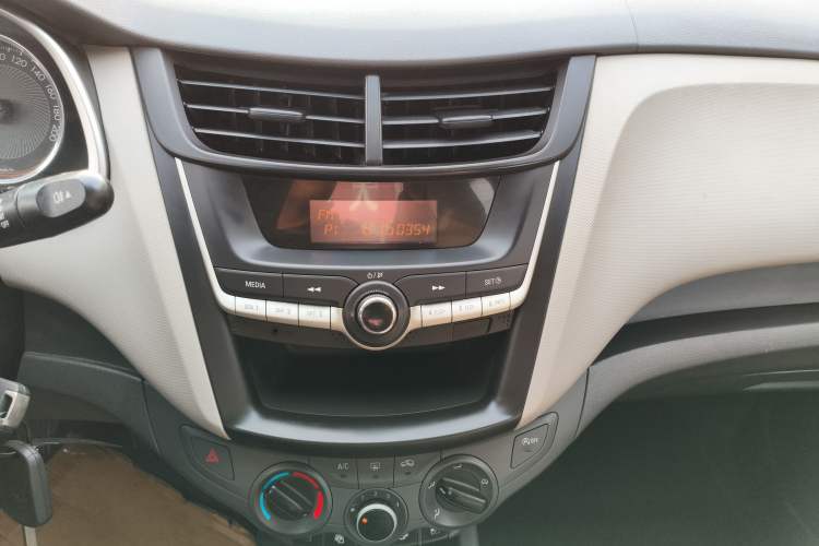 Used Chevrolet Sail 2015 Sail 3 1.3L Manual Ideal Edition