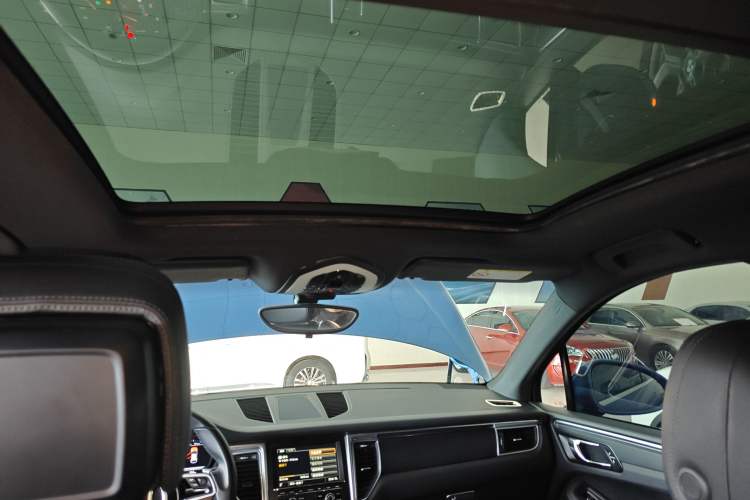 Used Porsche Macan 2016 Macan 2.0T
