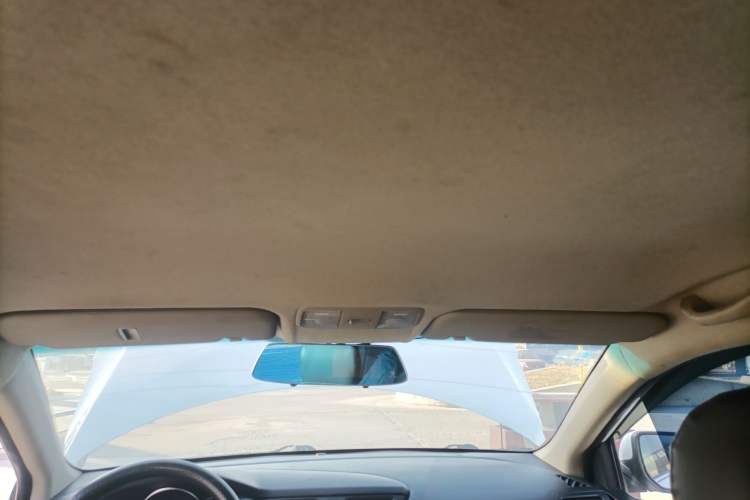 Used Kia K2 2015 Sedan 1.4L MT GLS
