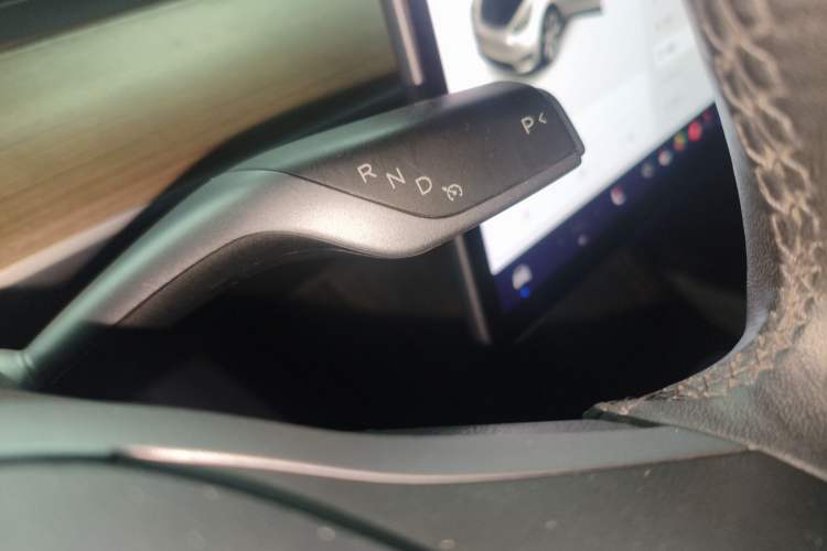 Used Tesla Model Y 2021 Long-Range All-Wheel-Drive Version
