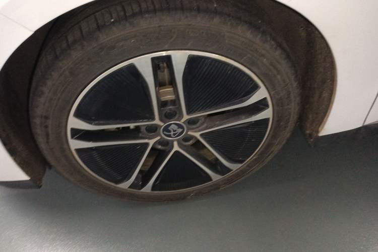 Used BYD Han 2023 EV Champion Edition 605KM Front-Drive Premium Model
