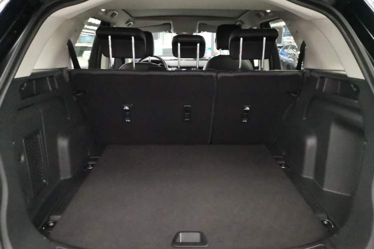 Used Land Rover Discovery Sport 2018 240 PS SE Version
