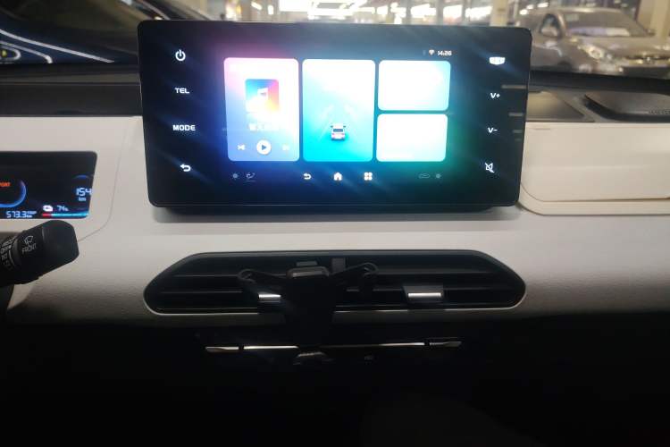 Used Geely Galaxy Panda 2023 Panda Mini 200km Endurance Bear
