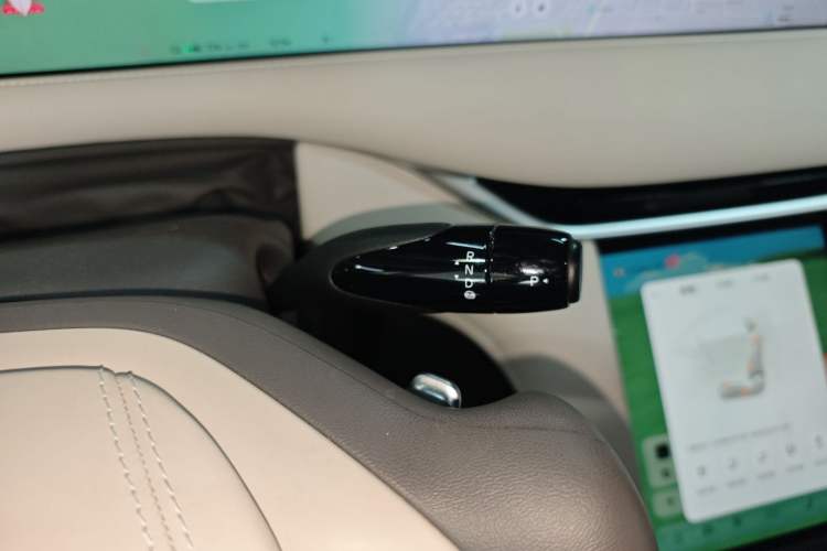 Used  LS6 2023 Max Standard Edition
