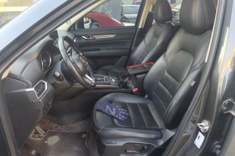 Used Mazda CX-5 2020 2.0L Automatic Two-Wheel Drive ZhiZun Version

