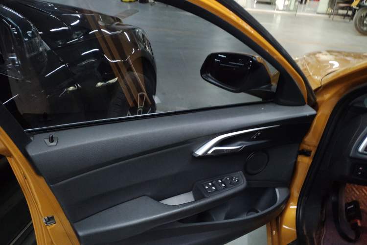 Used BMW 1 Series 2017 120i Design Package Model