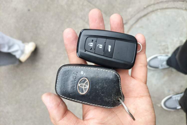 Used Toyota Corolla 2021 Dual-Motor 1.8L E-CVT Elite Edition
