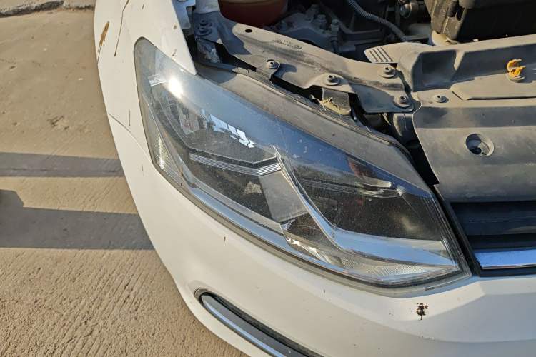 Used Volkswagen Polo 2016 1.6L Automatic Comfort Model
