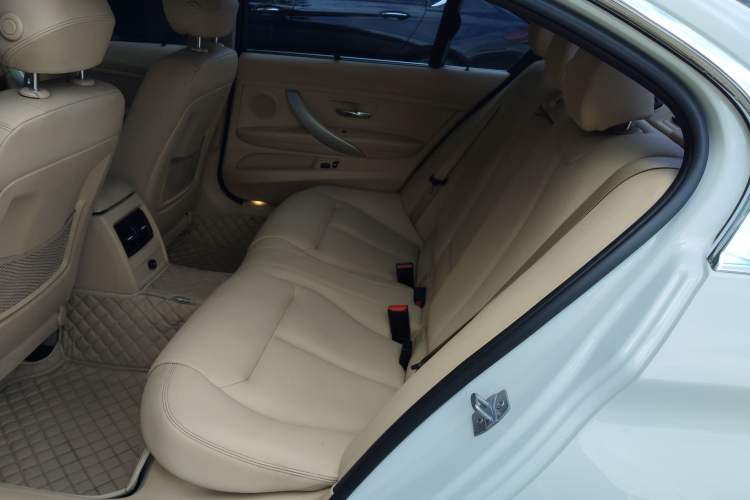 Used BMW 3 Series 2014 320Li Fashion Model
