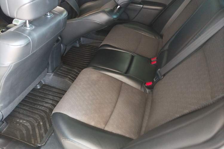 Used Honda Jade 2017 1.8L automatic Comfort version 5 seats
