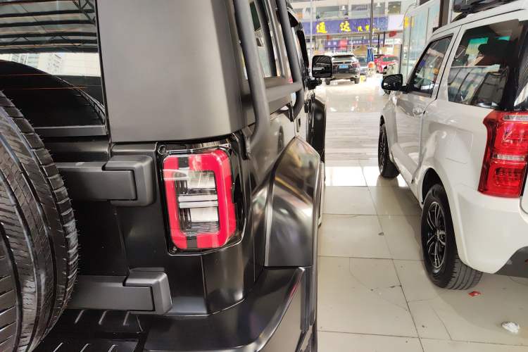 Used BAIC Off-Road BJ40 2023 2.0D Automatic Four-Wheel Drive Blade Hero Edition Adventurer Type
