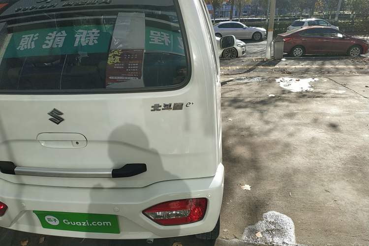 Used Suzuki Wagon R 2013 Venture Edition 1.0L Manual Economy Model
