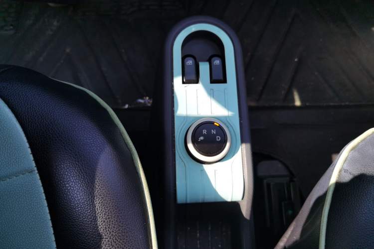 Used Wuling Hongguang MINIEV 2021 Macaron Fashion Model Lithium Iron Phosphate
