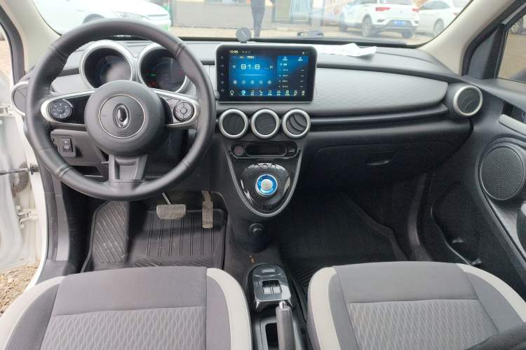 Used ORA Black Cat 2021 301 km Basic Version
