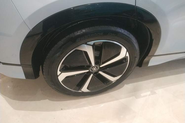 Used BYD Song L EV 2024 662 km Excellence Version
