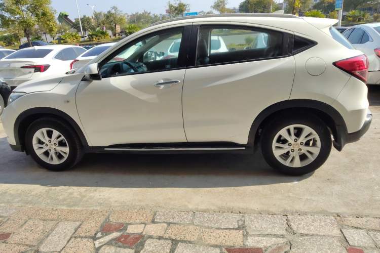 Used Honda Vezel 2015 1.5L CVT two-wheel drive Comfort trim
