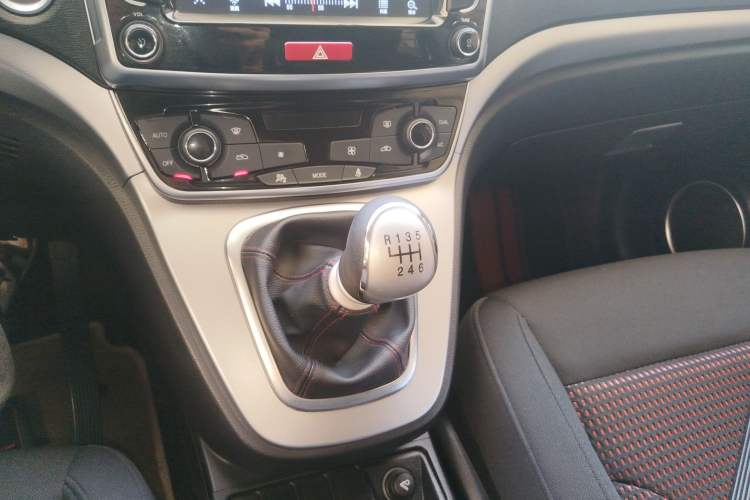 TDK.VehicleDetails.img