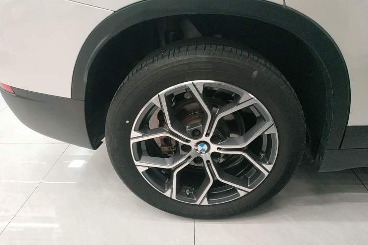 Used BMW X1 2020 sDrive25Li Leading Model
