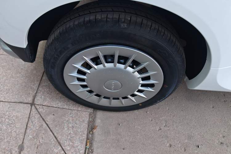 Used Livan Blue Balloon 
