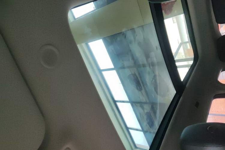 Used Land Rover Range Rover Evoque 2021 Range Rover Velar L 249PS R-Dynamic First Edition
