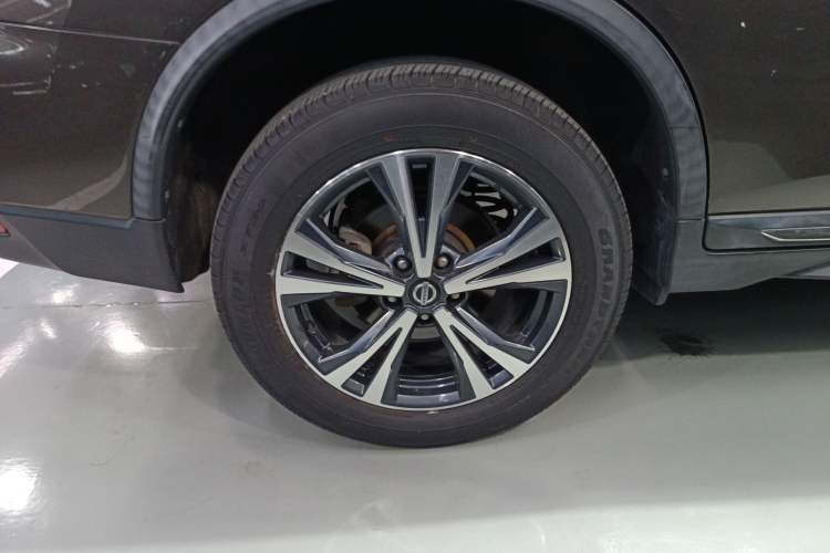 Used Nissan X-Trail 2019 2.5L CVT Smart Connect Luxury Edition 4WD
