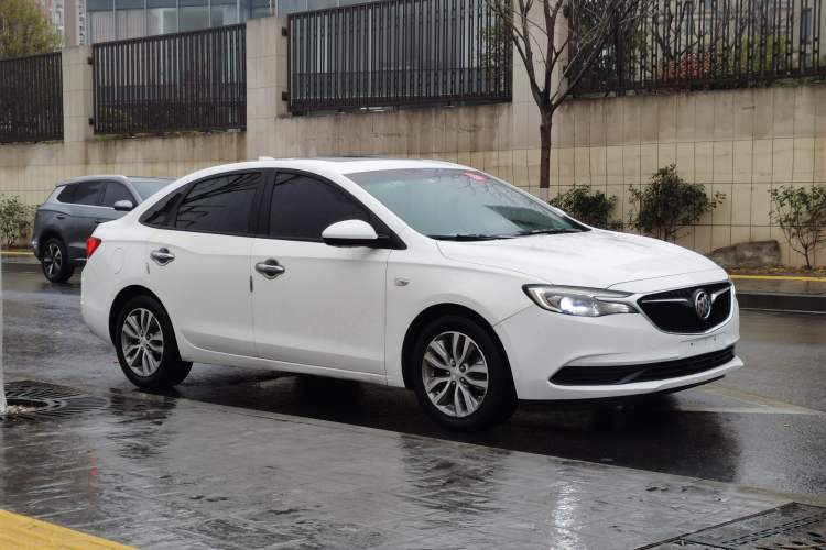 Used Buick GT 2018 18T Automatic Elite Model