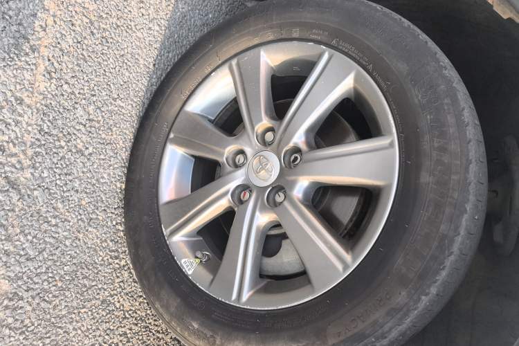 Used Toyota Verso 2015 180E CVT Crossover Edition