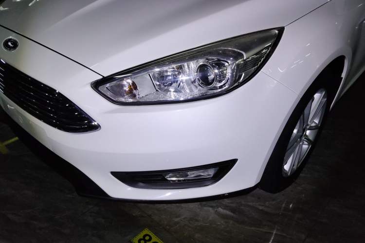 Used Ford Focus 2018 Sedan Classic 1.6L Automatic Trendy SmartDrive Edition